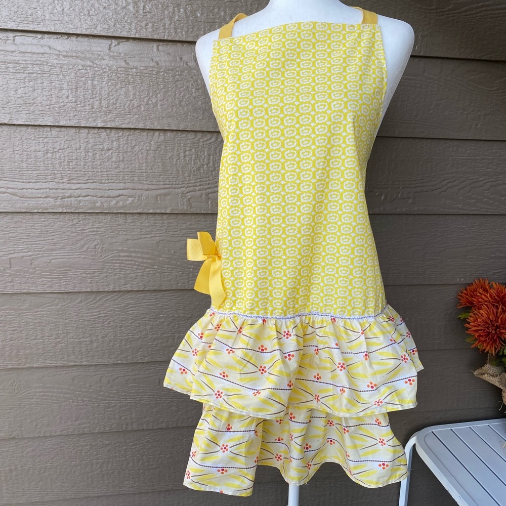 Temp-tations Printed Apron